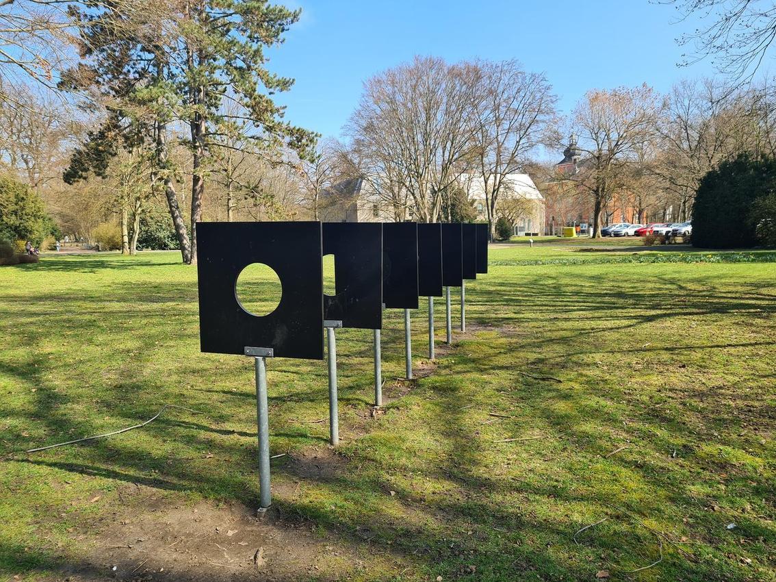 Kunstwerk an Burg Wissem: Kleines Miradrom 