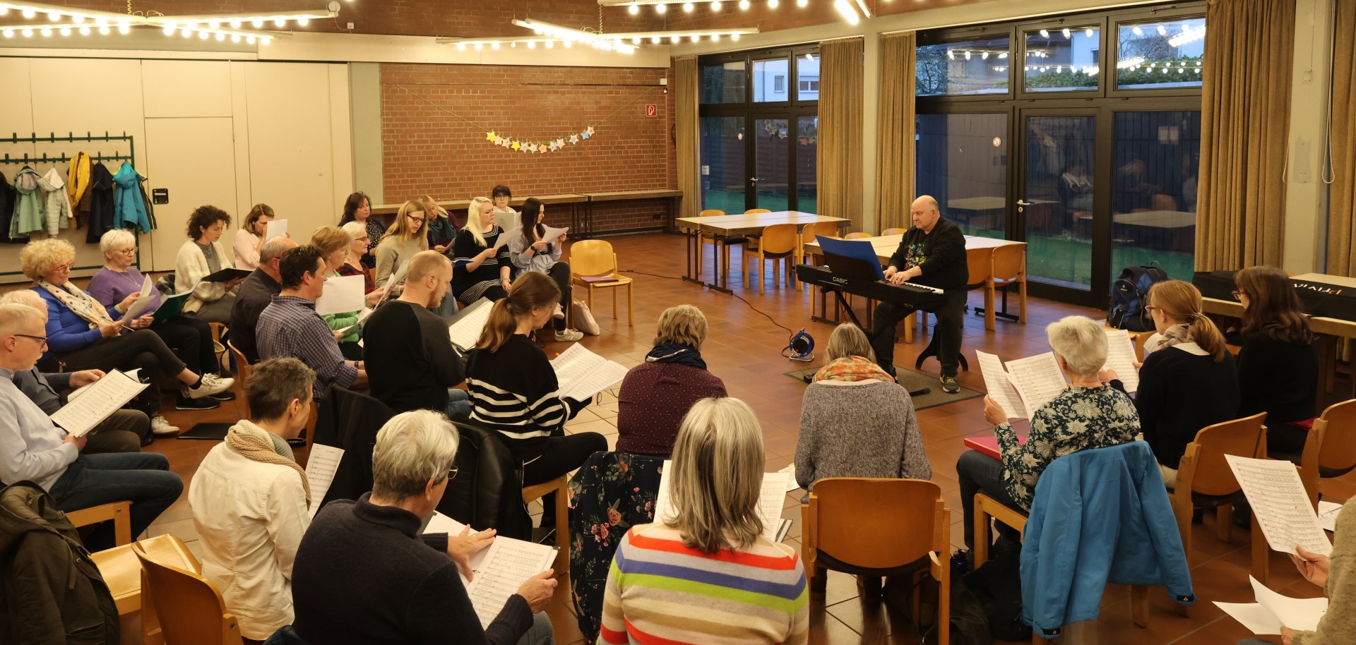 38 Sänger*innen gehören aktuell zu TroCanto.