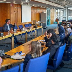 Die Schüler*innen hatten viele Fragen an den Bürgermeister