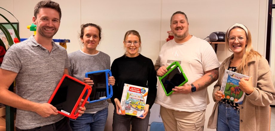 Gründer u. Mitglieder des Fördervereins + Kita Leitung Sven Spieße-Seidel