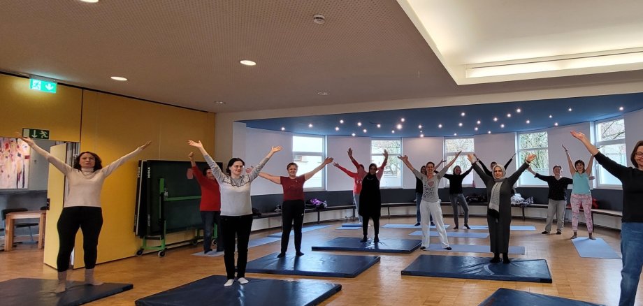 Unter der Leitung der erfahrenen Tanzpädagogin Krista Sowietzki erlebten die Frauen, wie kraftvoll ihre Körperhaltung sein kann. 
