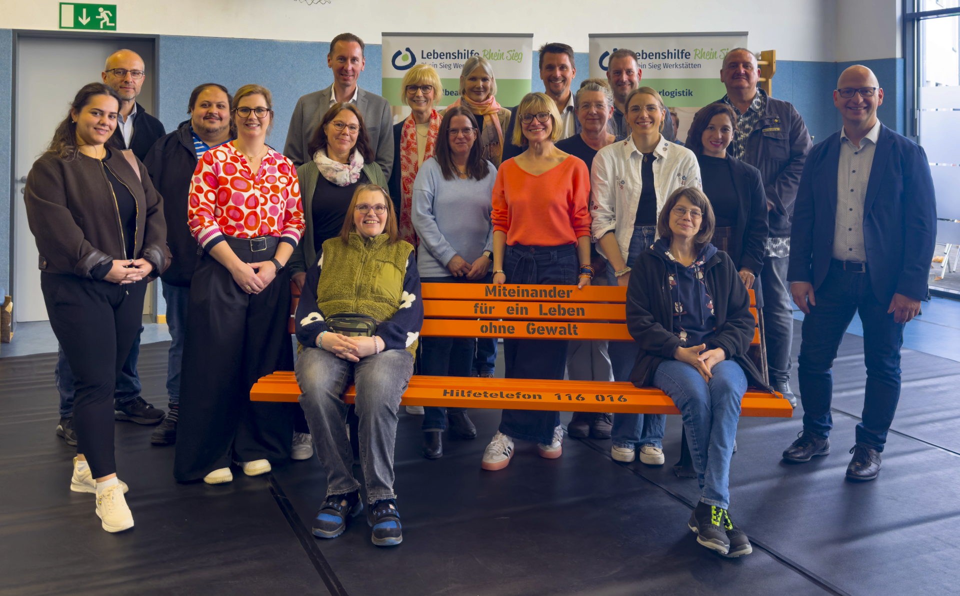 Die beteiligten Einrichtungen stellten in den Räumen der Rhein-Sieg-Werkstätten gemeinsam das Programm der diesjährigen Aktionstage gegen Gewalt an Frauen vor.