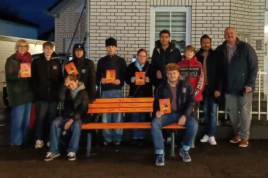 Einweihung der Orangen Bank in Altenrath