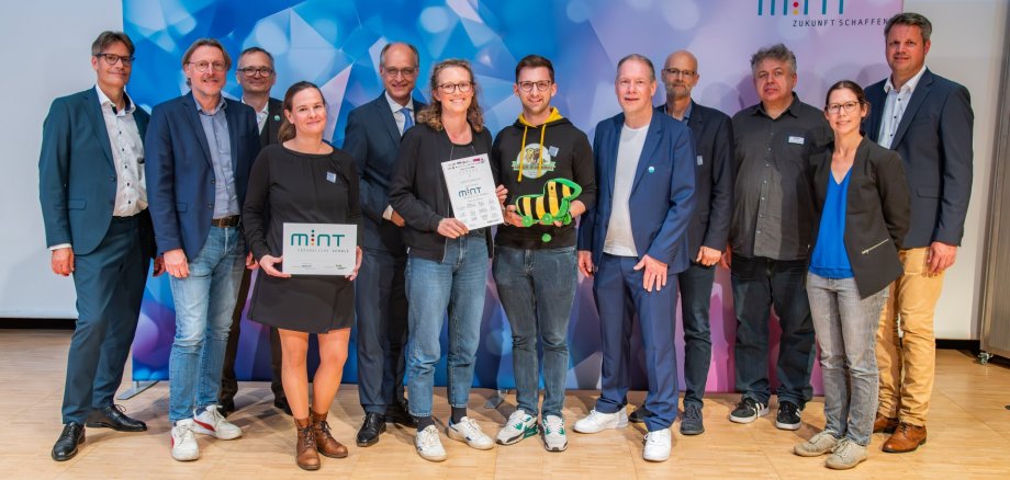Gruppenfoto MINT-Auszeichnung