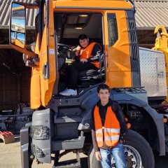 Schüler*innen besuchen Bauhof - Link öffnet seitenüberlagerndes Dialog-Fenster