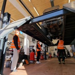 Schüler*innen besuchen Bauhof - Link öffnet seitenüberlagerndes Dialog-Fenster