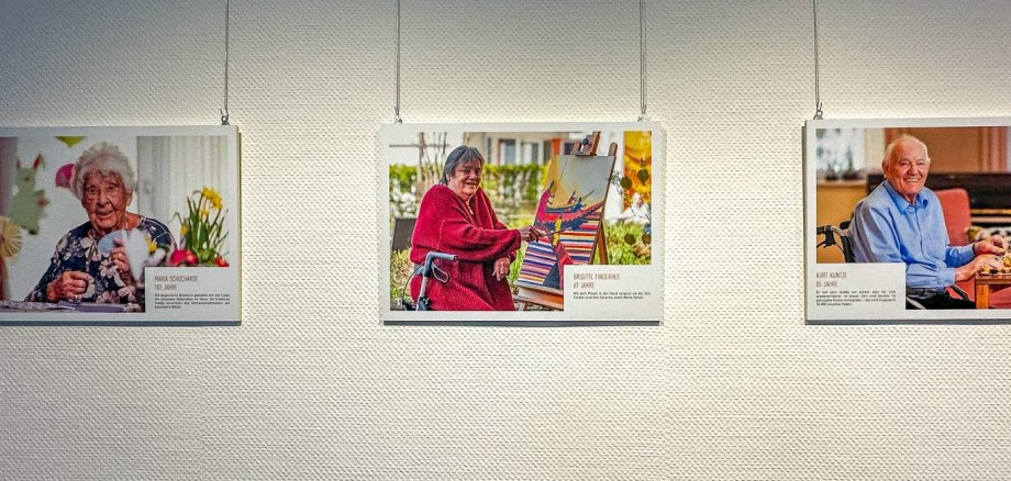 Drei Fotos der Ausstellung