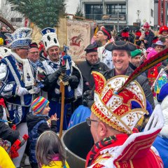 BM Biber steigt in den symbolischen Topf