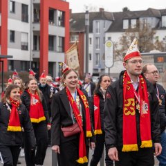 Die Rheinkristalle auf dem Weg zu Rathaus