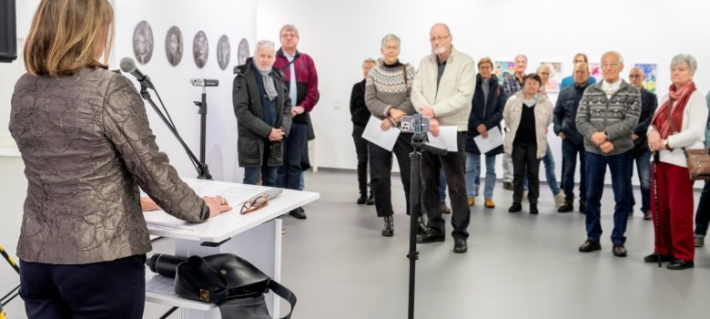 Kulturdezernentin Tanja Gaspers begrüßte die Besucher*innen