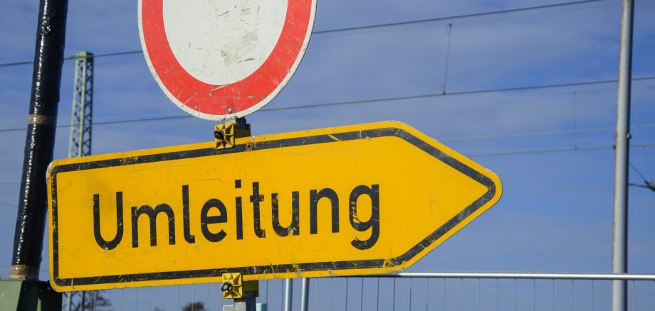 Schild Umleitung