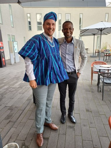 v.l. Bürgermeister Alexander Biber mit Ismail Zagoon-Saeed, Bürgermeister von Elmina