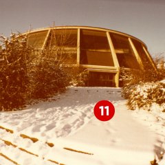 11. Türchen: Rundsporthalle am Elsenplatz, aufgenommen am 14.01.1982 (Fotograf: Fritz Vogel; Stadtarchiv Troisdorf, Fotonachlass Vogel)