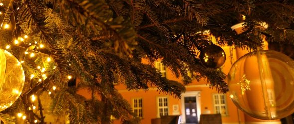 Burg Wissem zur Weihnachtszeit (Bild: Stadt Troisdorf) Burg Wissem zur Weihnachtszeit (Bild: Stadt Troisdorf)