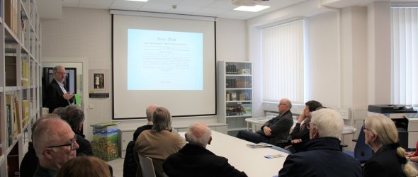 Vortrag im Lesesaal während des Tags der Archive 2020 (Bild: Stadtarchiv Troisdorf)