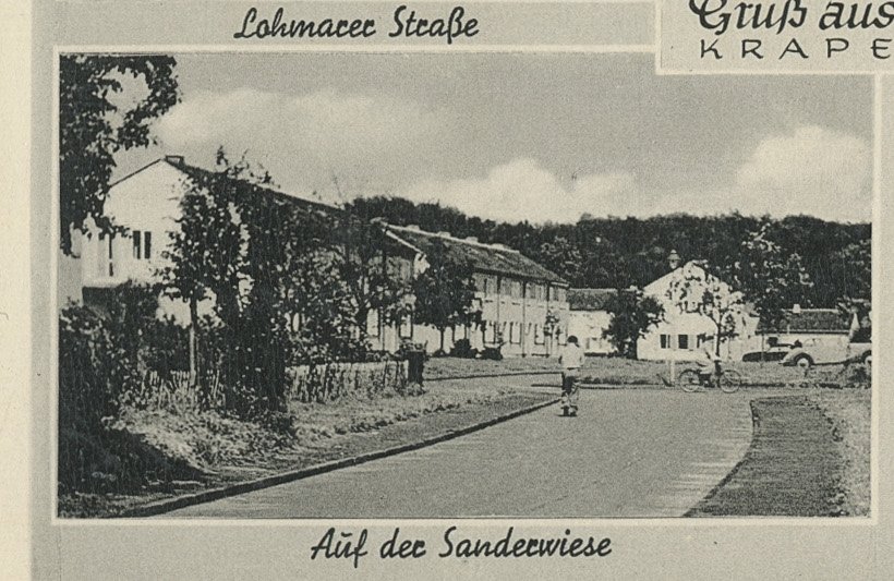 Die Straße Auf der Sanderwiese auf einer historischen Ansichtskarte, Verlag F. Vogel in Oberlar (Quelle: Stadtarchiv Troisdorf)