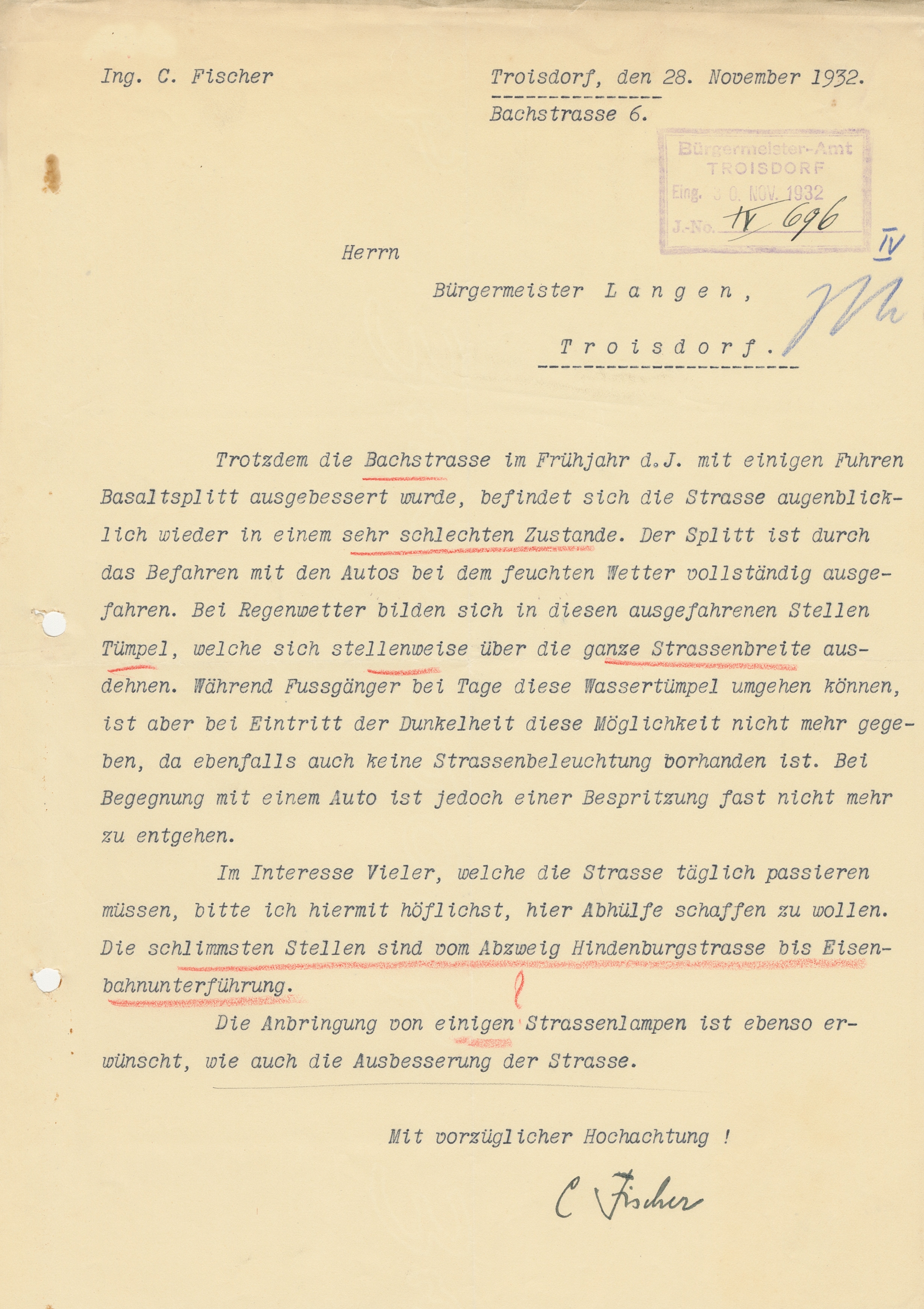 Schreiben des Anwohners C. Fischer an das Troisdorfer Bürgermeisteramt vom 28.11.1932 mit der Bitte, vorhandene Straßenschäden in der Bachstraße auszubessern sowie Straßenleuchten zu installieren (Quelle: Stadtarchiv Troisdorf, A 1659, Bl. 114) Schreiben des Anwohners C. Fischer an das Troisdorfer Bürgermeisteramt vom 28.11.1932 mit der Bitte, vorhandene Straßenschäden in der Bachstraße auszubessern sowie Straßenleuchten zu installieren (Quelle: Stadtarchiv Troisdorf, A 1659, Bl. 114)
