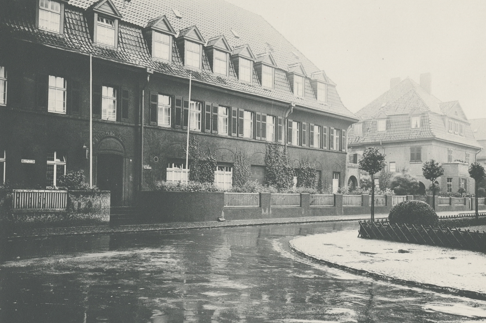 Ecke Siegstraße (heute: Kasinostraße) - Louis-Mannstaedt-Straße (Quelle: Stadtarchiv Troisdorf, Fotosammlung)